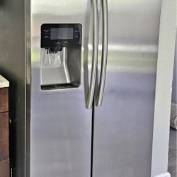 Samsung Refrigerador. Price Including Delivery 