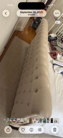 Kind sized bed frame