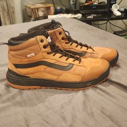 Men's Vans Boots Size 12