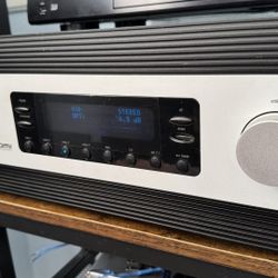 ADCOM GFR-700HD Great Sounding High Quality Sound powerful multi-zone Receiver with remote