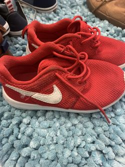 Toddler size 10/11c shoes