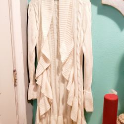 Dasiey Funetes White Long Ruffle Sweater Size Xl