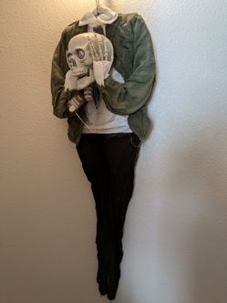 Headless Skeleton Sensor Prop