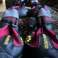 Dog Shoes /large Zize 