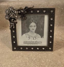*Brand New* Vintage Aaron Brothers Jeweled Hummingbird Picture Frame 3.5" x 3.5"
