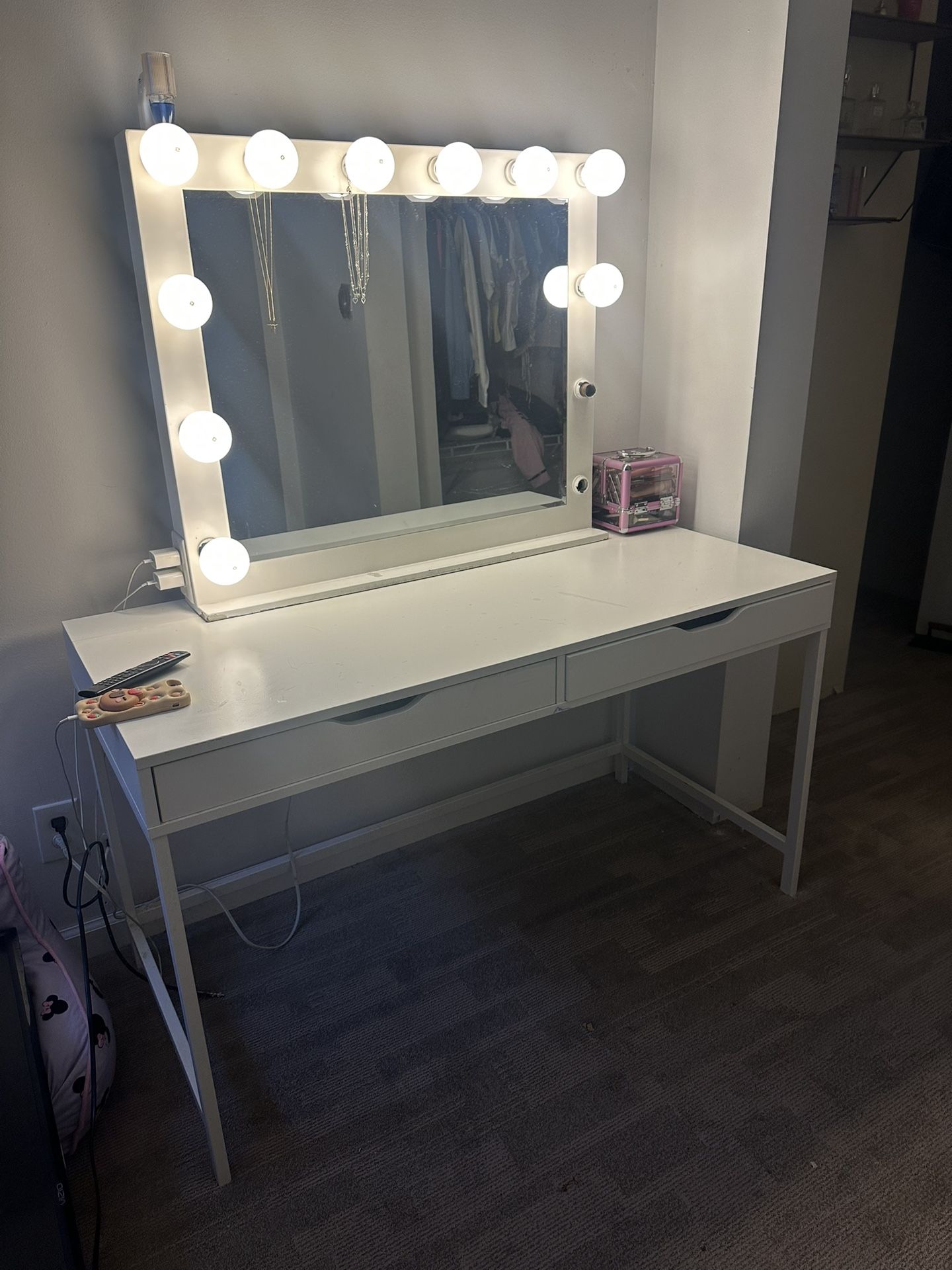 Makeup Vanity 