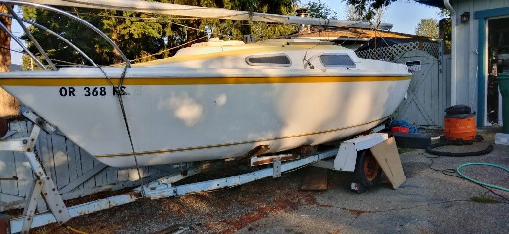 1976 18 foot Windrose by Laguna yachts