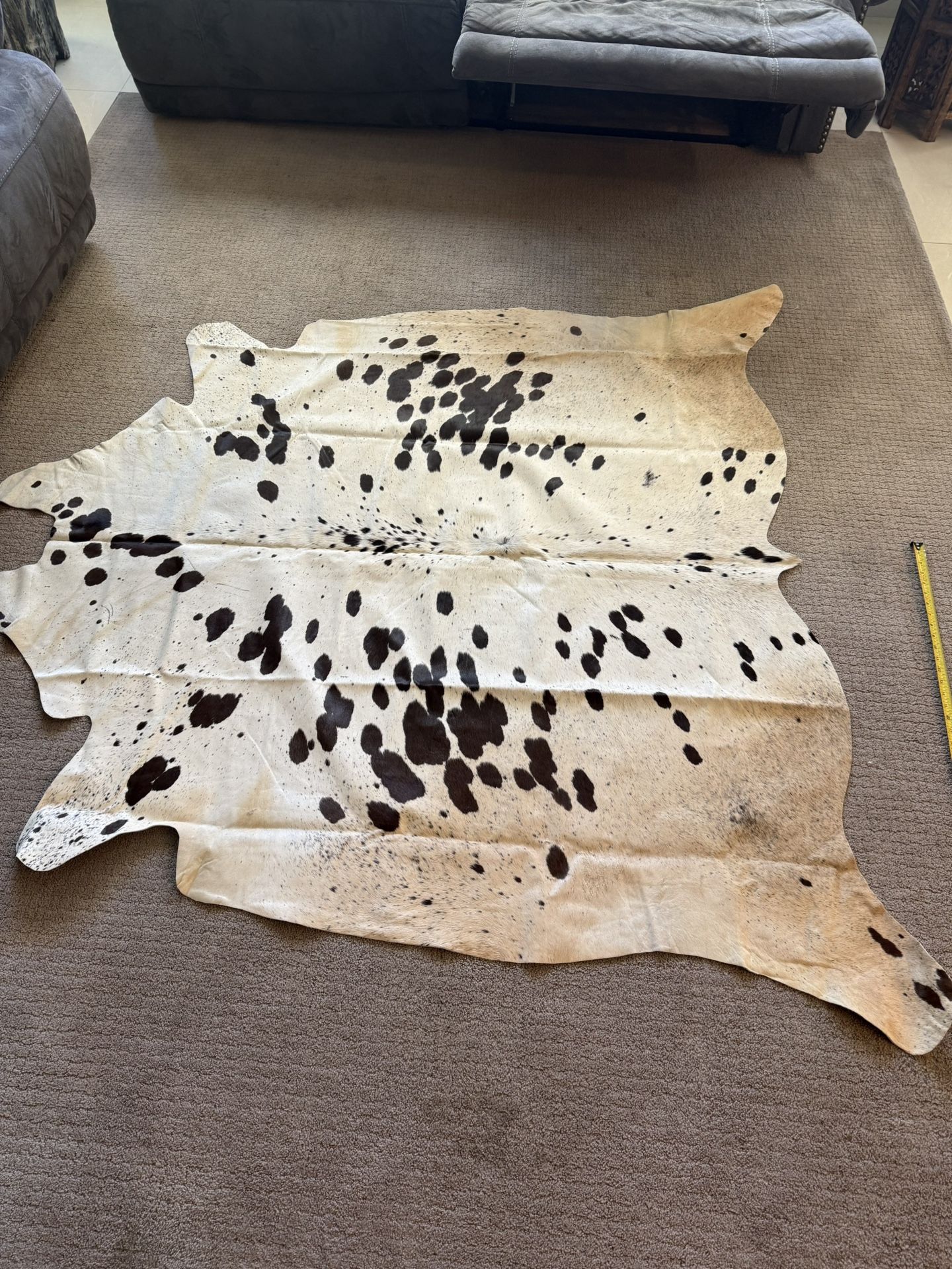 Genuine Cowhide Rug 65x 72 Inches