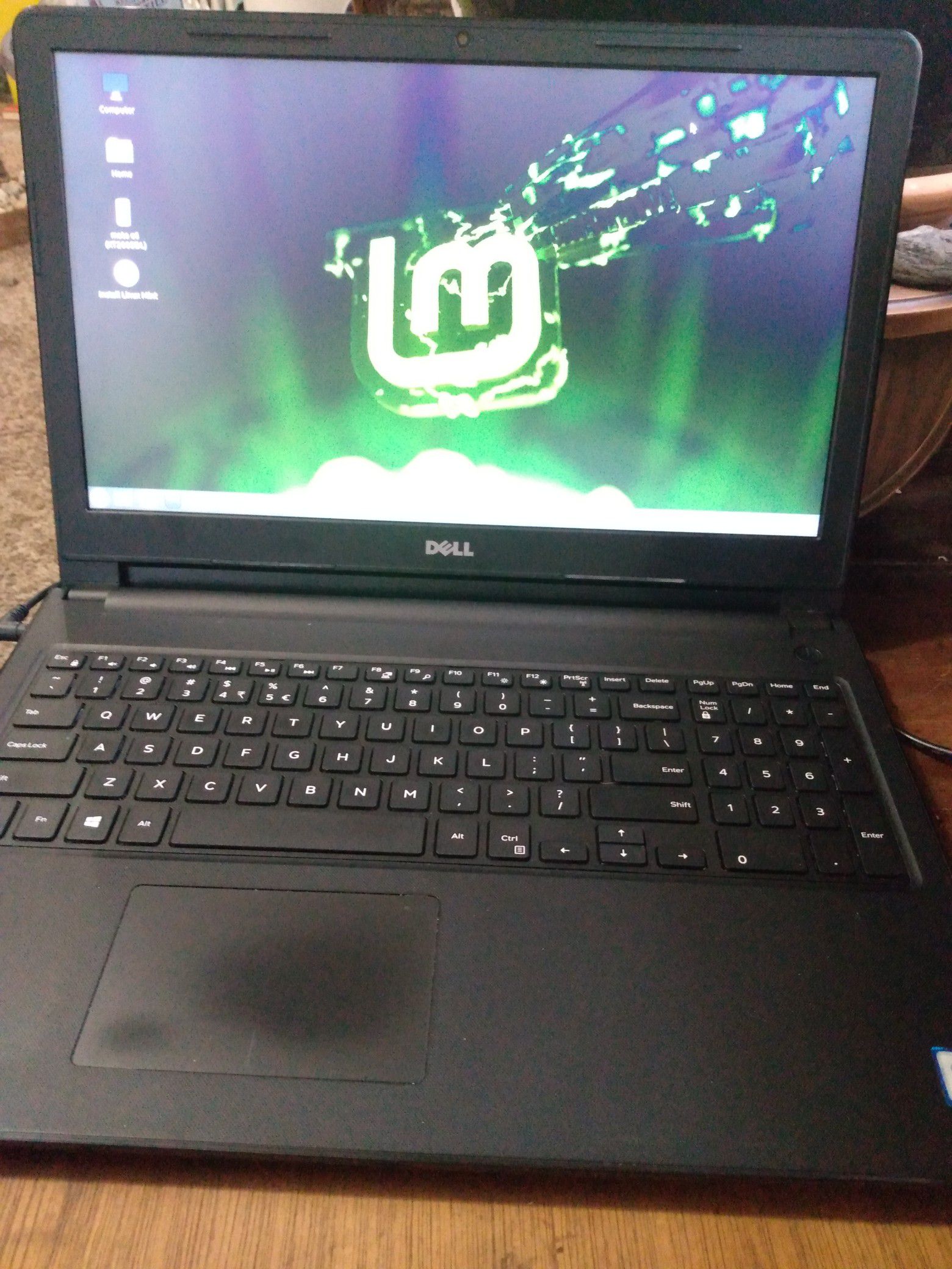 2018 Dell I5 1000 gb disk 3.0 GHz x4 running Linux mint