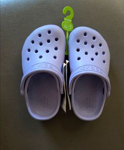 NEW CROCS C9