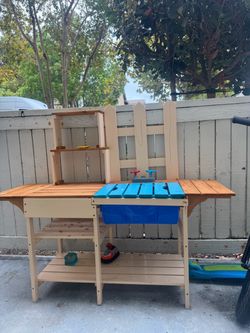 Mud kitchen
