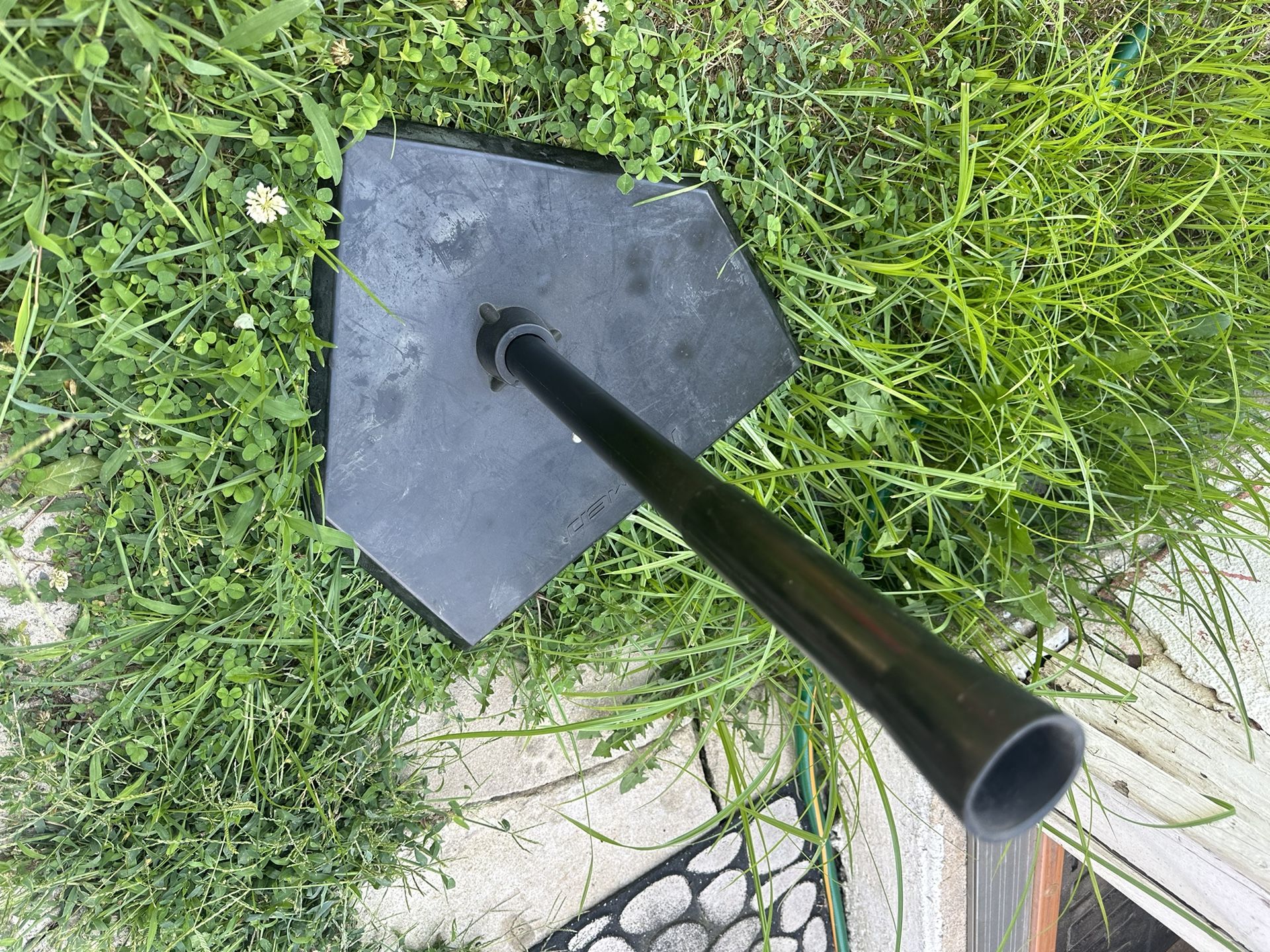 Tee ball Stand