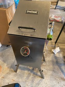 Classic 700-701 4-gal Stainless Fryer Includes 2 Stainless Mesh Baskets Fry Thermometer Drain Valve