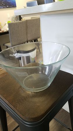 Glass bowl