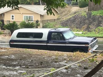 Camper shell