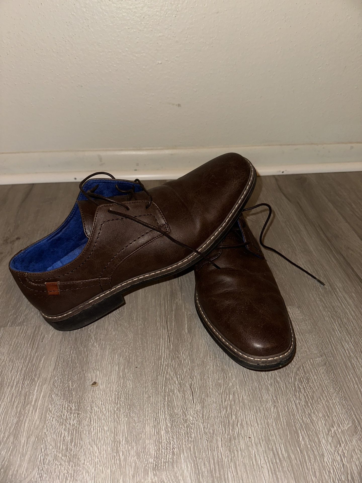 Men’s Varese Dress Shoe (Size 11)
