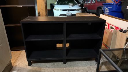 Tv stand - measurements: 48 x 16 x 30