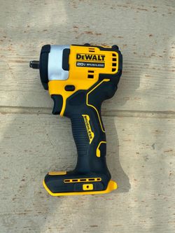Dewalt 20V 3/8" Compact Impact Wrench (TOOL ONLY/SOLO LA HERRAMIENTA)