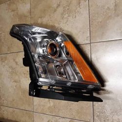 2010 2011 2012 2013 Cadillac SRX RH Right Hand Headlight assembly