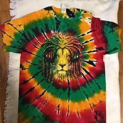 Rasta Lion Tie With Headphones Tie Dye Men’s Shirt Gildan Size Medium 