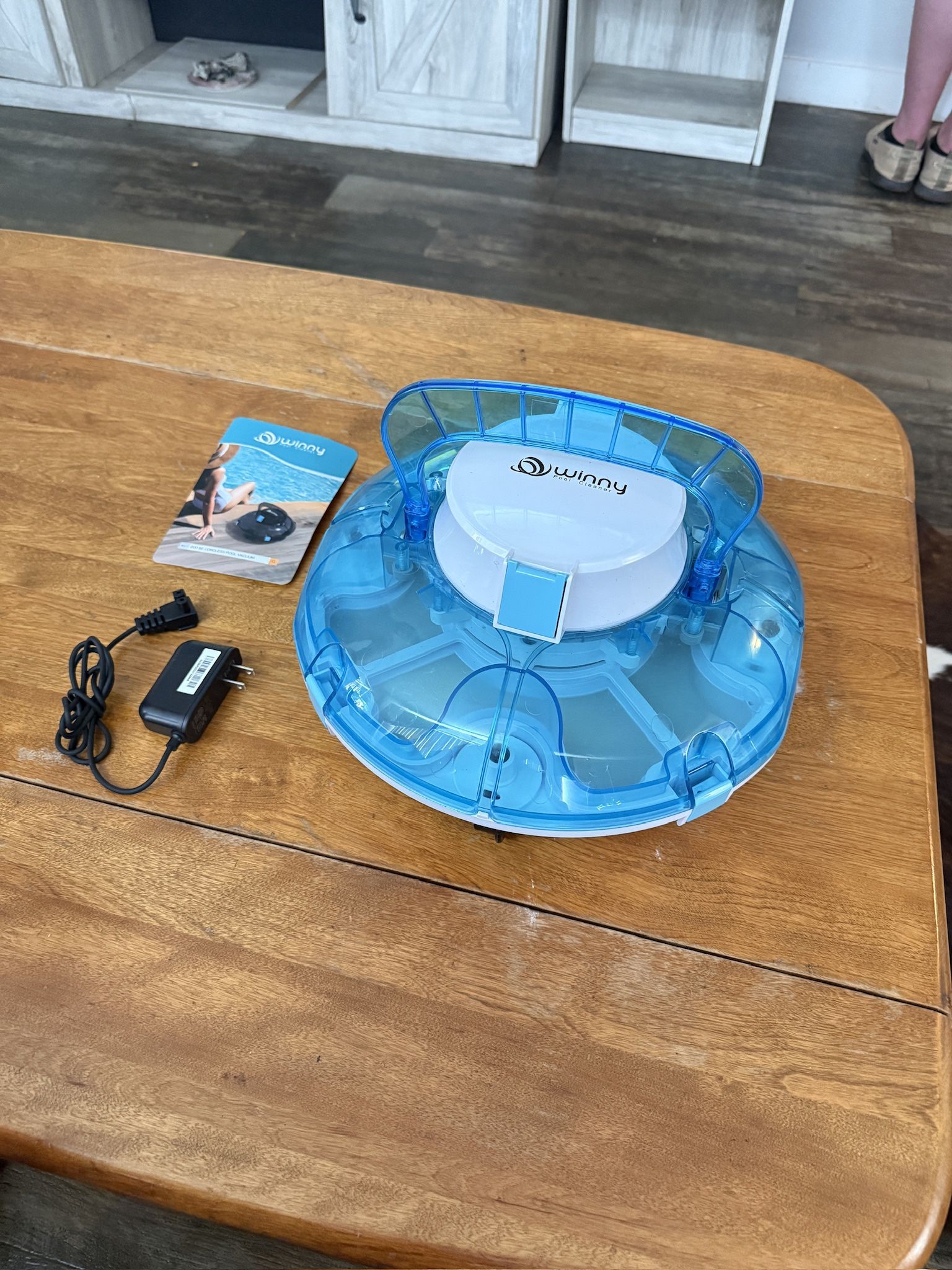 WINNY Cordless Pool Cleaner