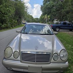 1998 Mercedes Benz E 320 Classic