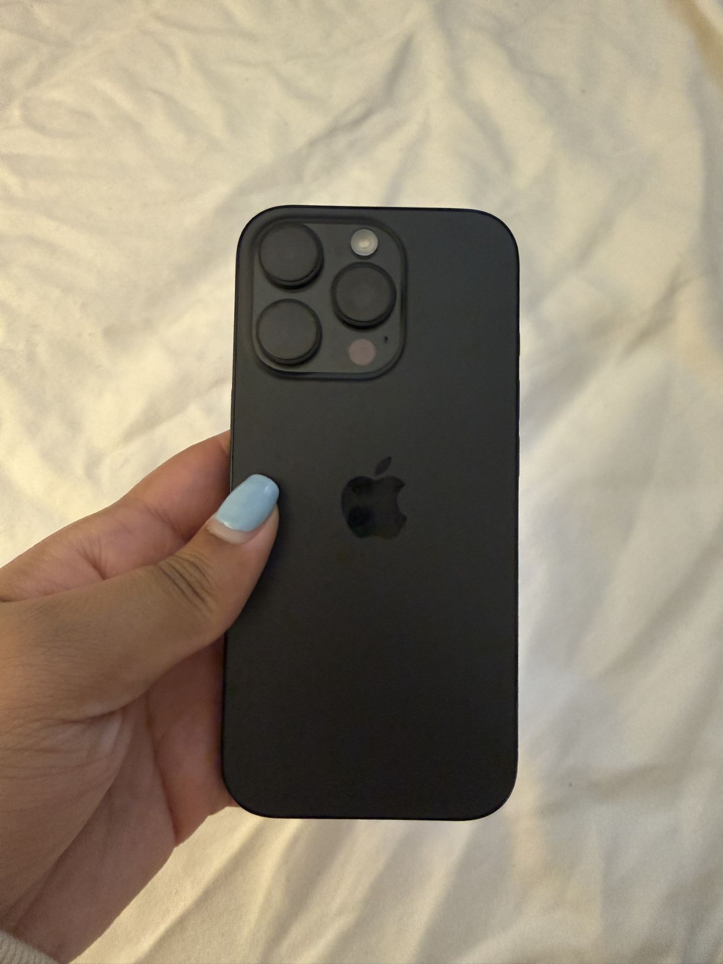 iPhone 16 pro 256 gb unlocked