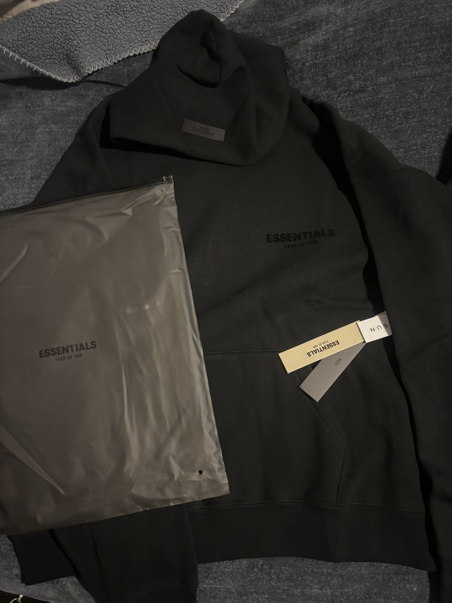 Essential Hoodie L