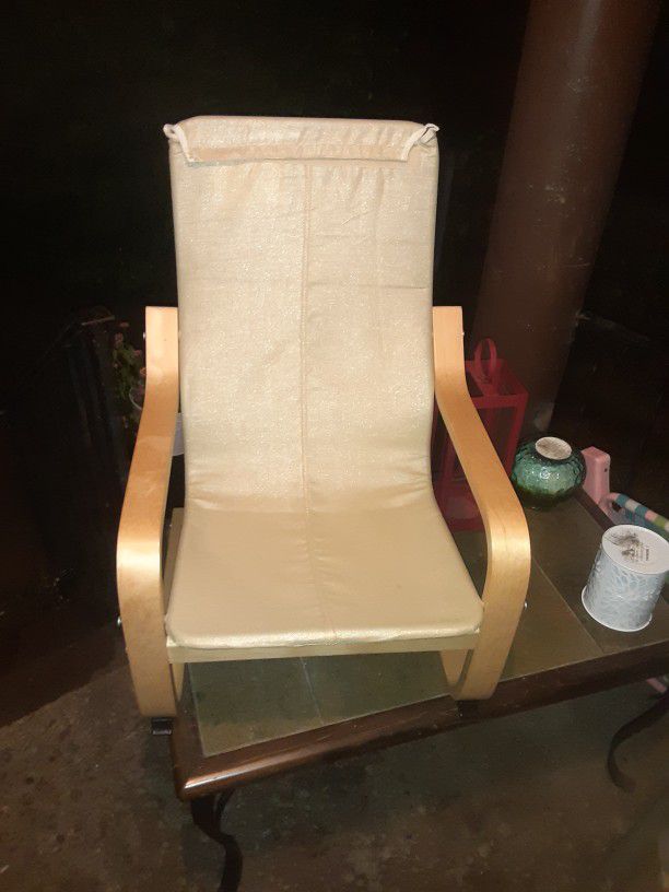 Little Kids Wooden And Cloth Lounge Chairs It's Two Of Them For $40 Comes With White Cushion That Covers The Back And Seat Part Of The Chair 
