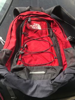 Very nice the north face backpack heavy duty only $30