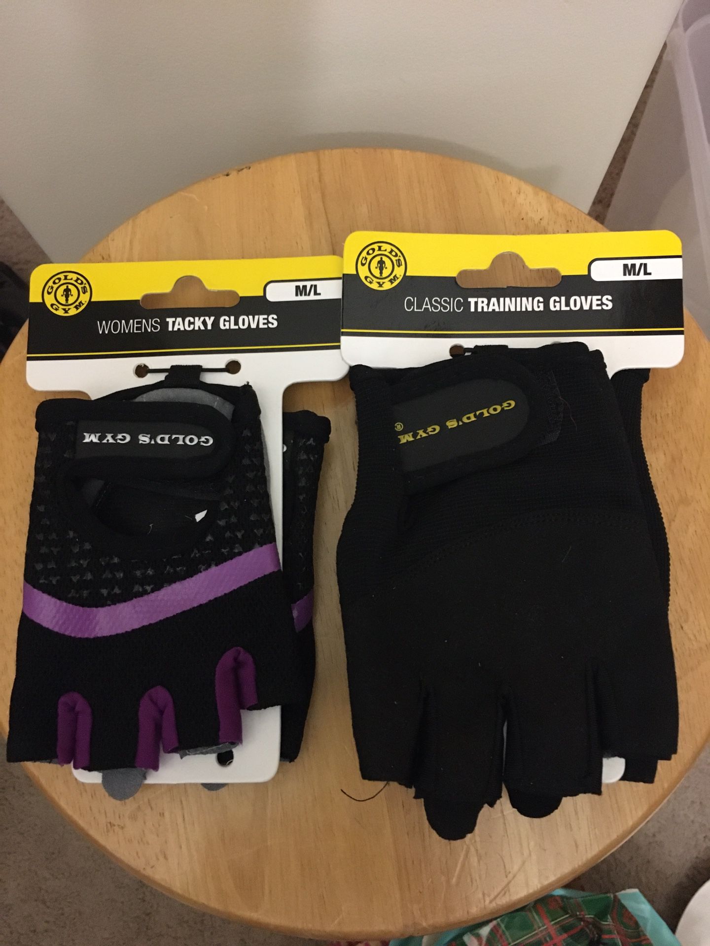 NEW Woman’s Tacky Fingerless Gloves
