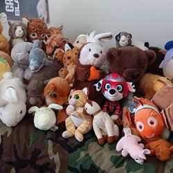 40 Great Teddys and Plushies