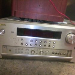 ONKYO STEREO EQUIPMENT OLD SCHOOL AND BETTER SOUND THAN NEW ONES IF YOU KNOW ANYTHING ABOUT THEM 