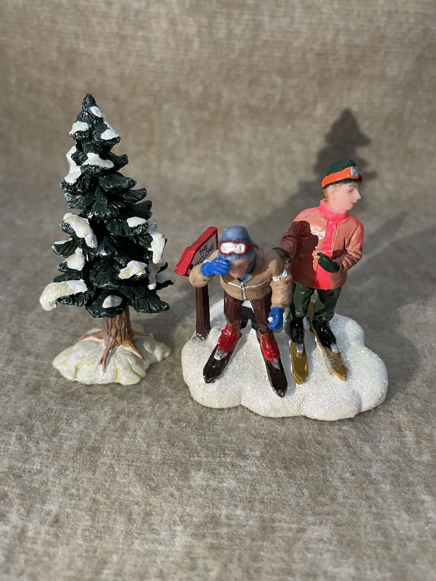 Vintage Lemax Christmas Village With Tree