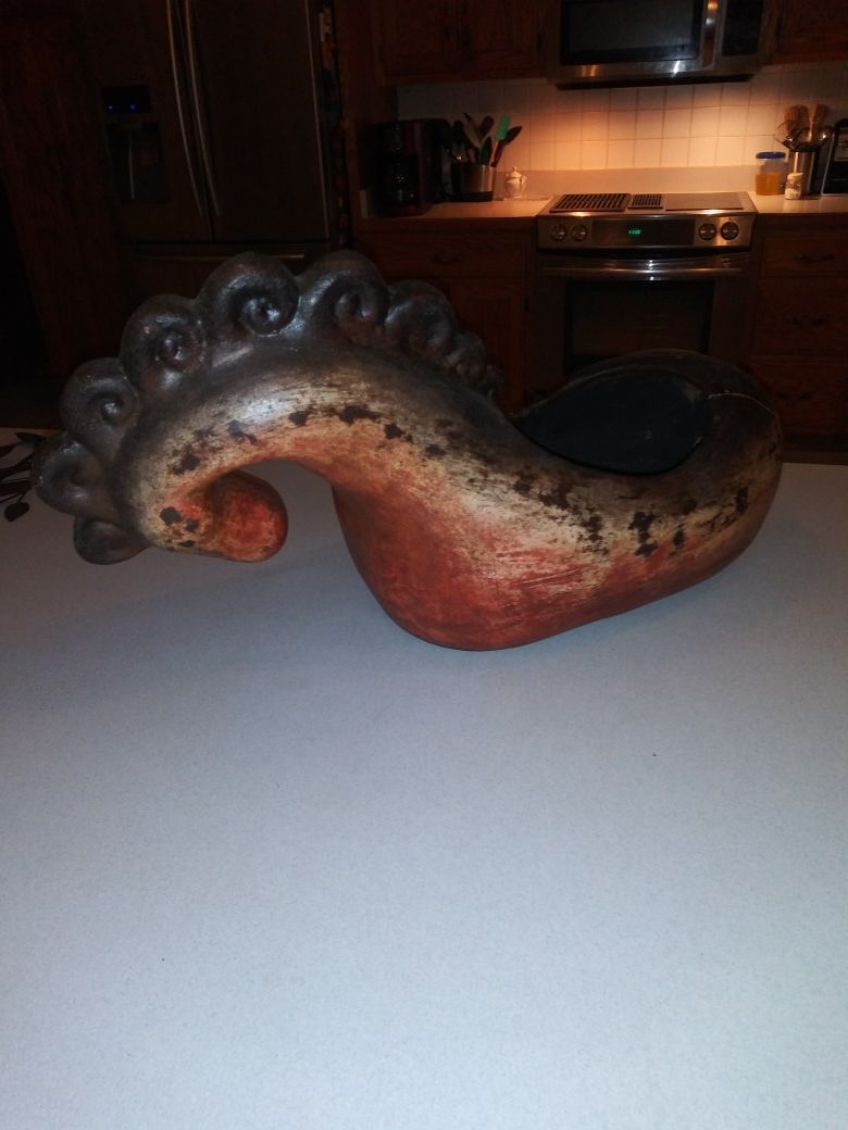 IMAX BENITO HORSE PLANTER HAS 2 CRACKS