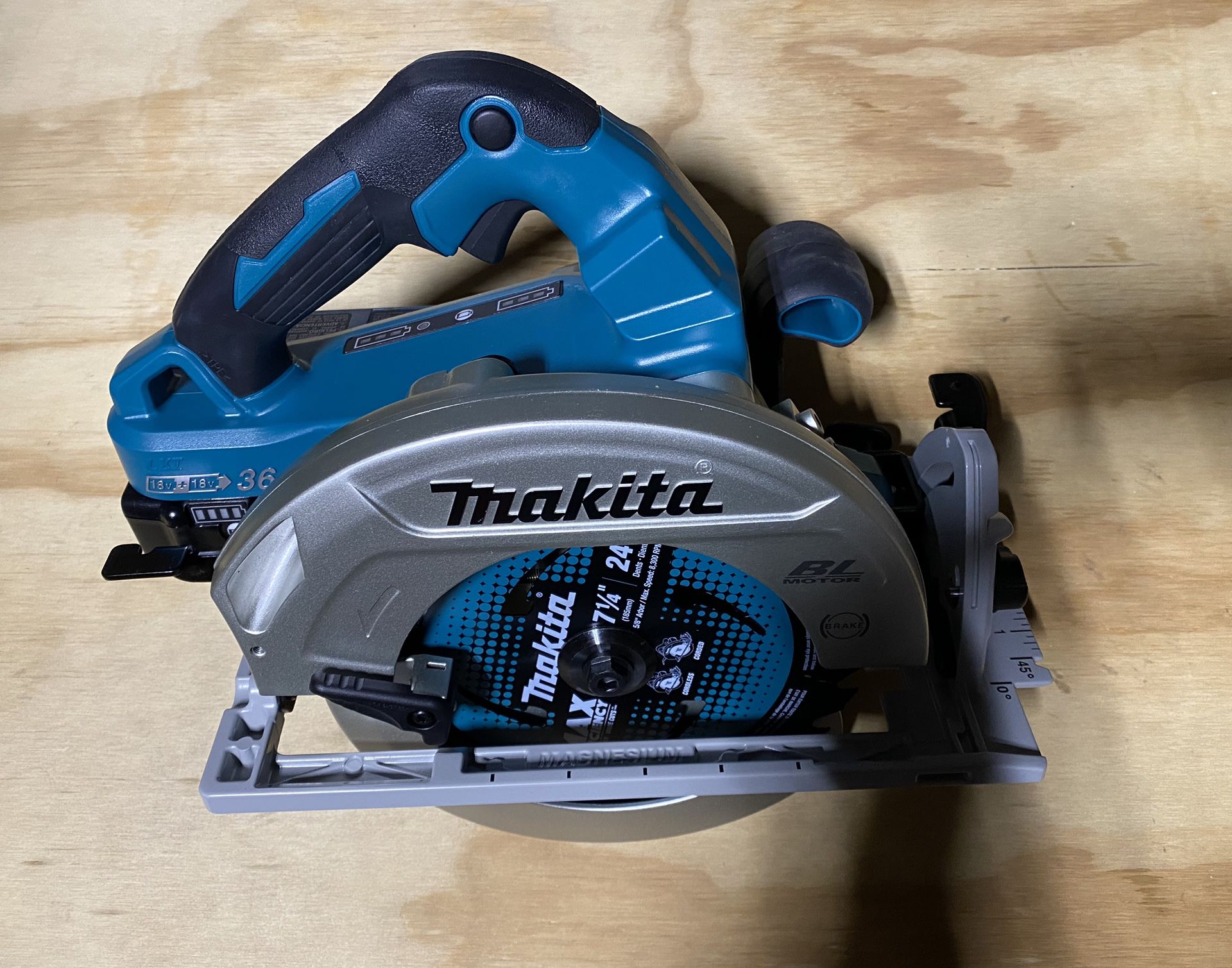 Makita 18-Volt X2 LXT Lithium-Ion (36-Volt) Brushless Cordless 7-1/4 in. Circular Saw (Tool Only)