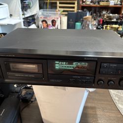 Onkyo Stereo Cassette Deck TA-201  Dolby BC HX Pro Player Recorder - Black. Tested. Very cleaned! Working great. Made in Japan 