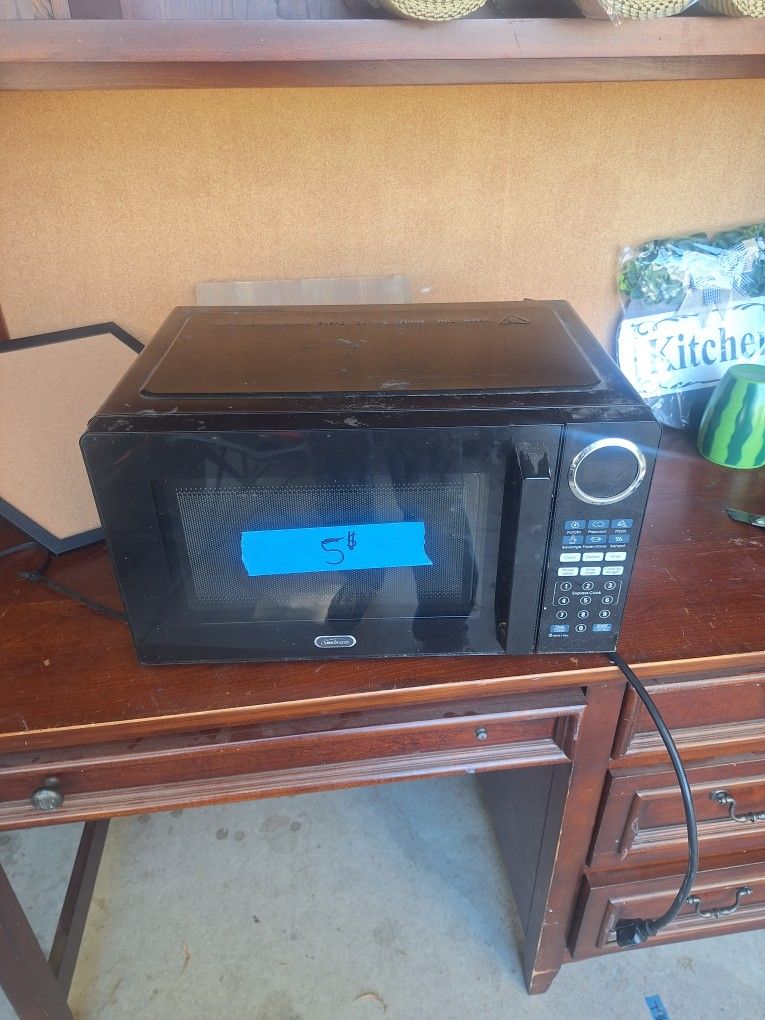 Working Microwave