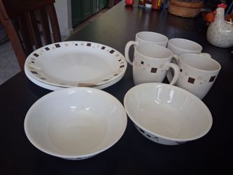 Dinnerware set 10 piece