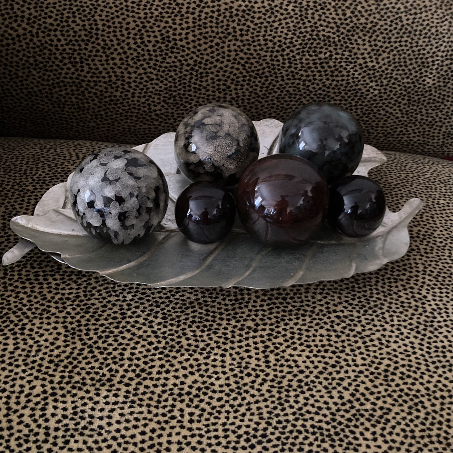Decor home Tray Silver Metal With Ceramic Decor Balls