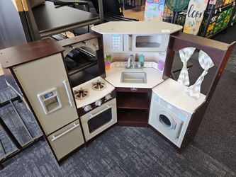 Play Kitchen