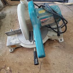 Makita Saw 