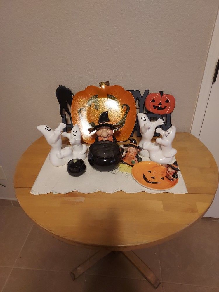 ASSORTED HALLOWEEN 🎃 BRAND NEW  DECORATIONS 
