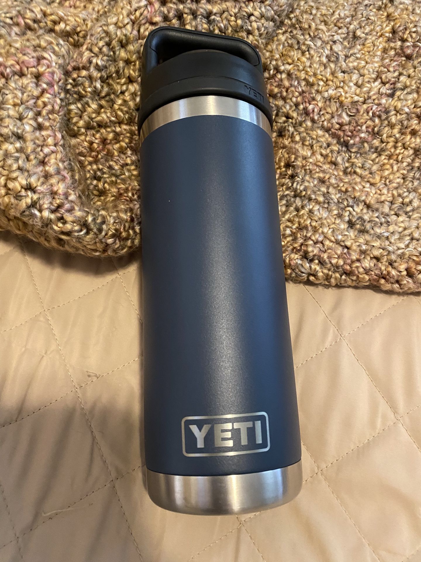 Yeti RAMBLER® 18 OZ WATER BOTTLE WITH CHUG CAP