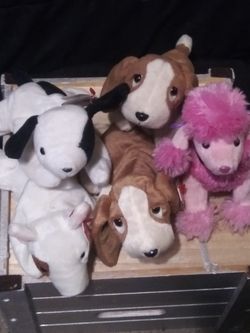 Lots Of Beanie Babies Some Are Worth $$