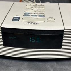 Bose Wave Radio CD Player – White with Remote