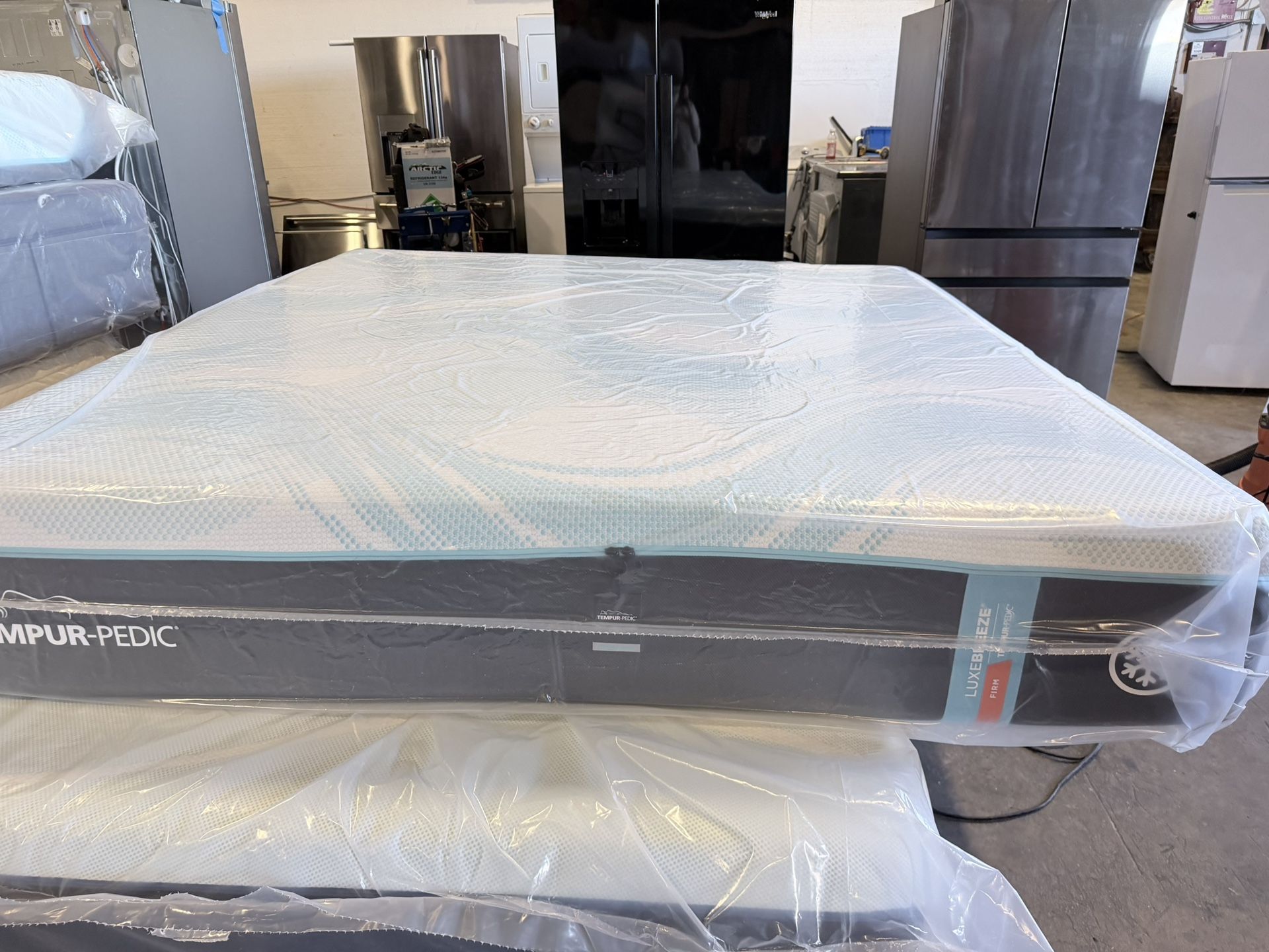 💥King Mattress Tempurpedic LuxeBreeze Firm 2.0 💥 Take It Today For Only $50 Down Payment