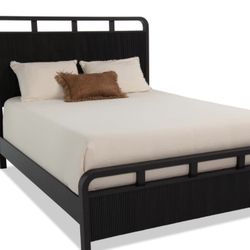 Bob’s Furniture Cascade Queen Bed Frame – Black 