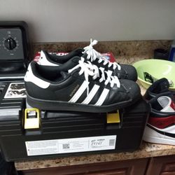 Addidas Classic Black 11