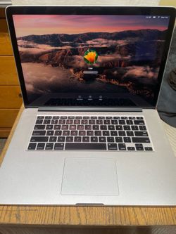 Apple Macbook Pro 15" Mid 2015 A1398 Retina I7 2.5GHz / 16GB RAM/ 512 GB SSD / macOS Monterey